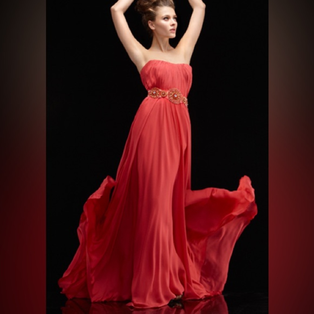 Theia Spaghetti Straps Coral Beaded Gown sheer with scarf Size 8 formal party
